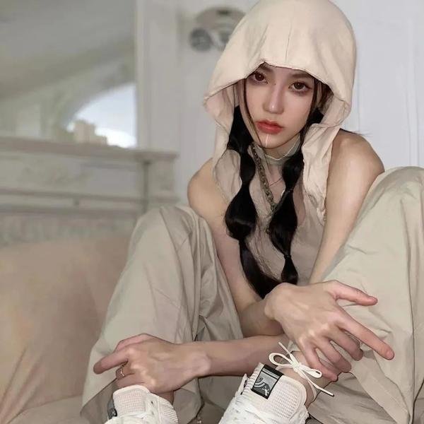 春泛女黉宫 海报